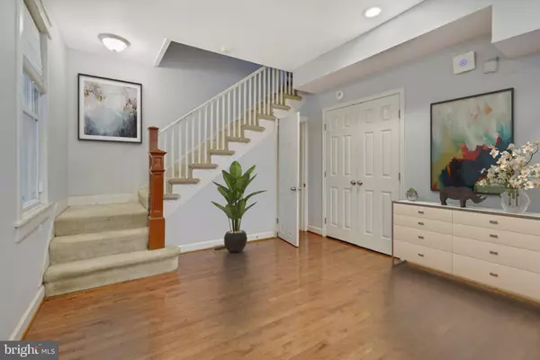 3108 35TH ST NE, Washington, DC 20018