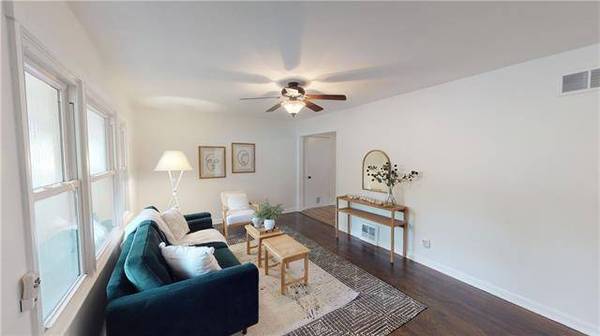 109 W 90th ST, Kansas City, MO 64114