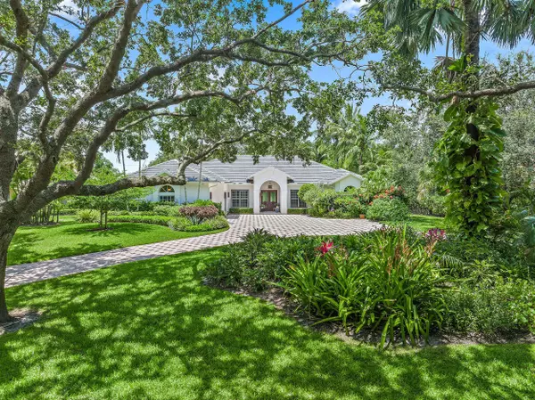 18492 SE Heritage DR, Tequesta, FL 33469