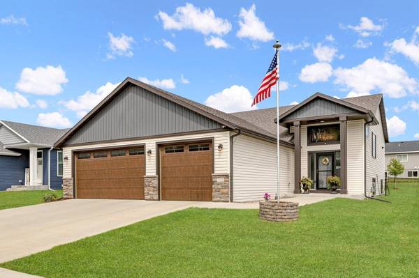 208 Sunnydale LN SE, Rochester, MN 55904