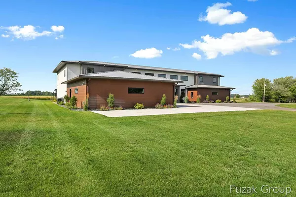 4604 50th Street, Holland, MI 49423