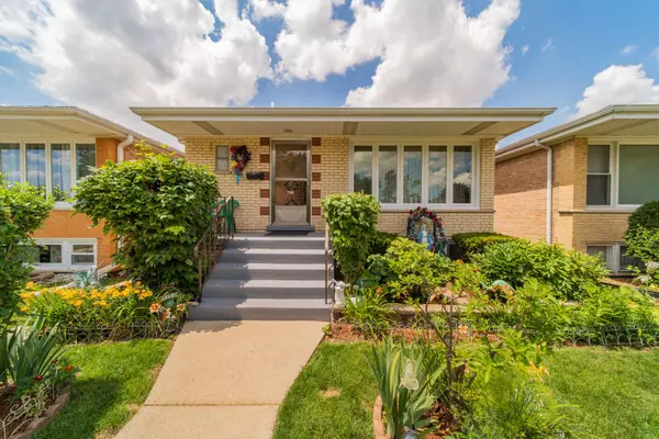 7808 Leamington Avenue, Burbank, IL 60459