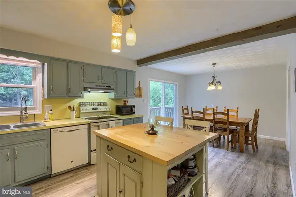 432 LOCUST RD, New Cumberland, PA 17070