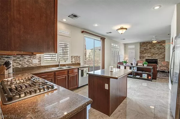 8287 Lincoln Valley Street, Las Vegas, NV 89123