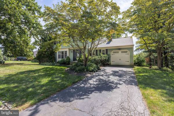 6 PINE GROVE LN, Hockessin, DE 19707