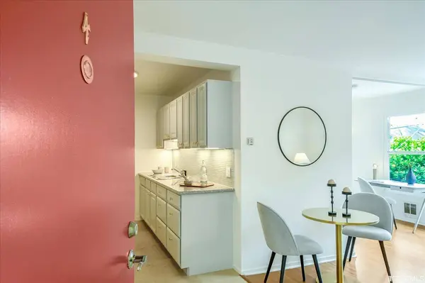 1210 12th AVE, San Francisco, CA 94122