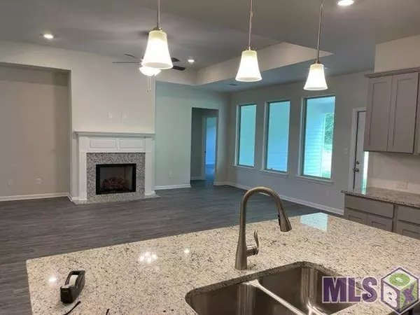 58815 ISLAND DR, Plaquemine, LA 70764