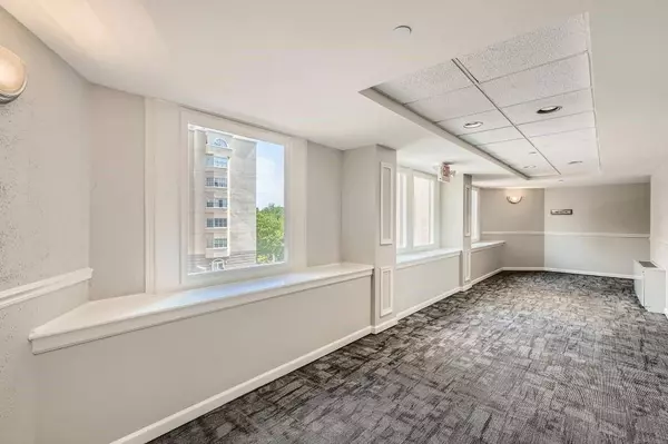 2479 Peachtree RD NE #412, Atlanta, GA 30305