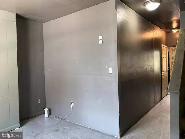 1622 S CONESTOGA ST, Philadelphia, PA 19143