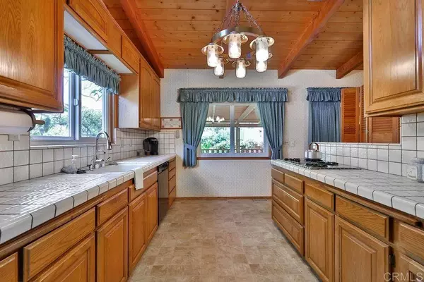 1763 Grove RD, El Cajon, CA 92020