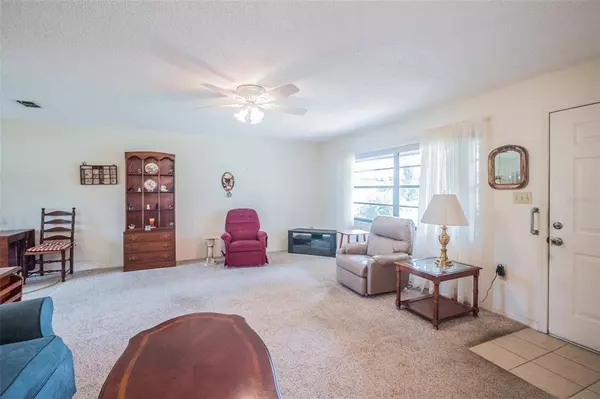 12517 ORANGEWOOD CT, Tavares, FL 32778