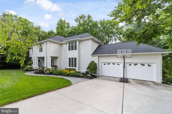 117 MOUNTAINVIEW RD, Mount Laurel, NJ 08054