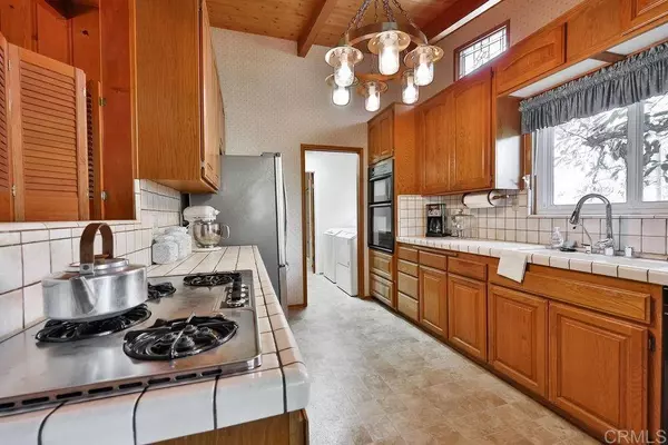 1763 Grove RD, El Cajon, CA 92020