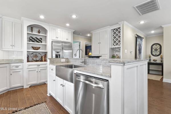 448 Saint John Street, Bay Saint Louis, MS 39520