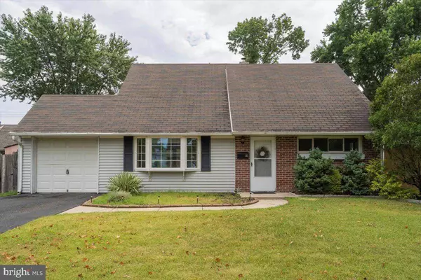 32 QUILL RD, Levittown, PA 19057