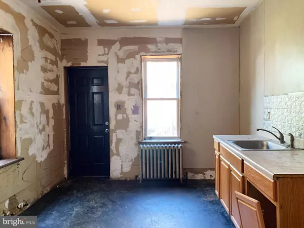 1622 S CONESTOGA ST, Philadelphia, PA 19143