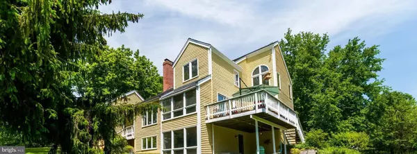 93 FIELD RD, Shepherdstown, WV 25443