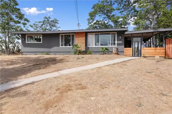 31727 Highview DR, Redlands, CA 92373