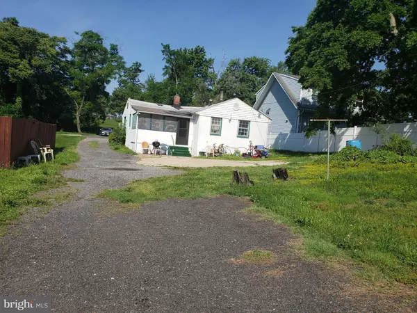 2116 SPAULDING AVE, Suitland, MD 20746