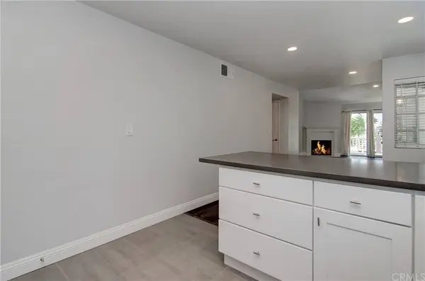 2330 Vanguard WAY #G204, Costa Mesa, CA 92626