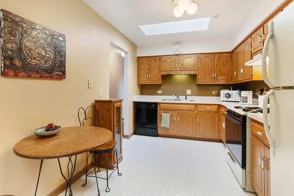 196 Barbara Jean LN #D, Joliet, IL 60436