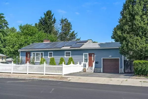 99 Salem St, Lawrence, MA 01843