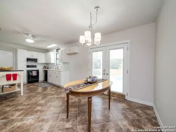 7321 SAGE OAK ST, Live Oak, TX 78233-3226