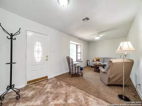 7321 SAGE OAK ST, Live Oak, TX 78233-3226