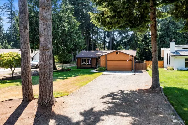 4002 Lakeridge DR E, Lake Tapps, WA 98391