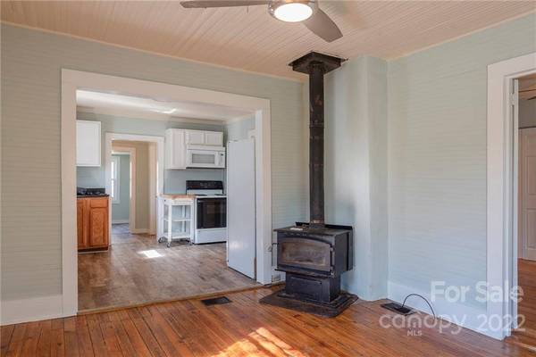 29 Knoxville PL, Asheville, NC 28801