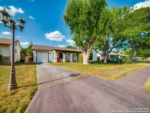 7321 SAGE OAK ST, Live Oak, TX 78233-3226