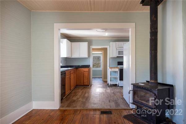 29 Knoxville PL, Asheville, NC 28801