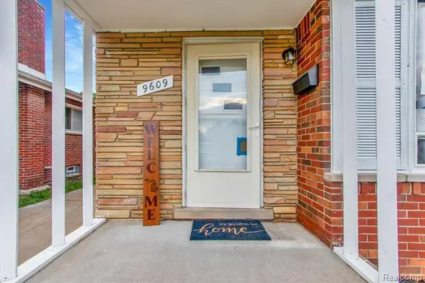 9609 BEECH DALY Road, Redford Twp, MI 48239