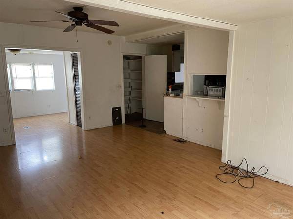 5337 Deerwood Rd, Pensacola, FL 32526