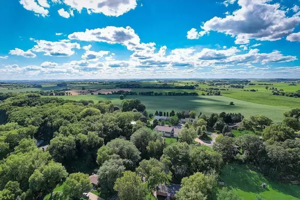 6075 Imperial Dr, Westport, WI 53597