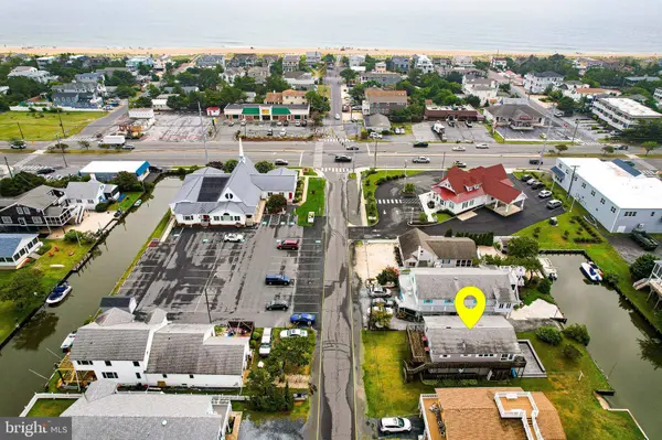 6 W DAGSBORO ST, Fenwick Island, DE 19944