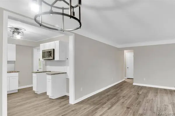 9609 BEECH DALY Road, Redford Twp, MI 48239