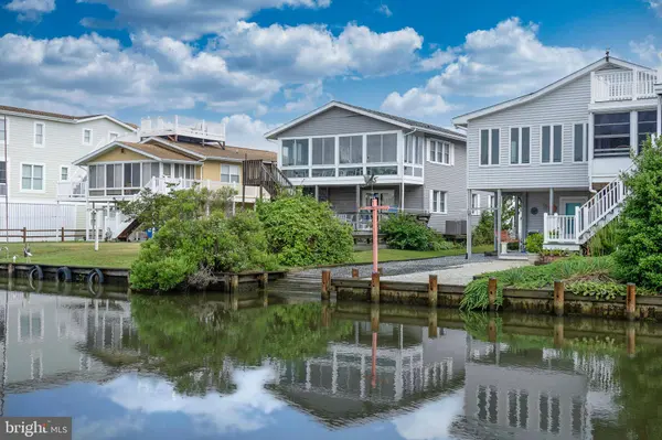 6 W DAGSBORO ST, Fenwick Island, DE 19944