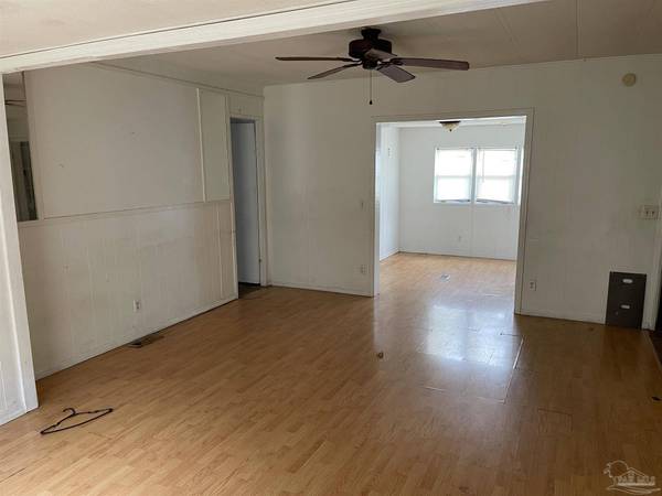 5337 Deerwood Rd, Pensacola, FL 32526