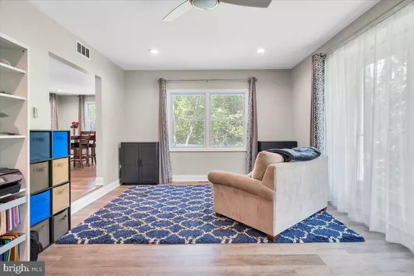 42 CHIPPENHAM DR, Voorhees, NJ 08043