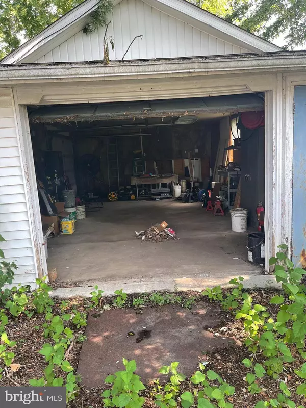 911 BERRY LN, Milford, DE 19963