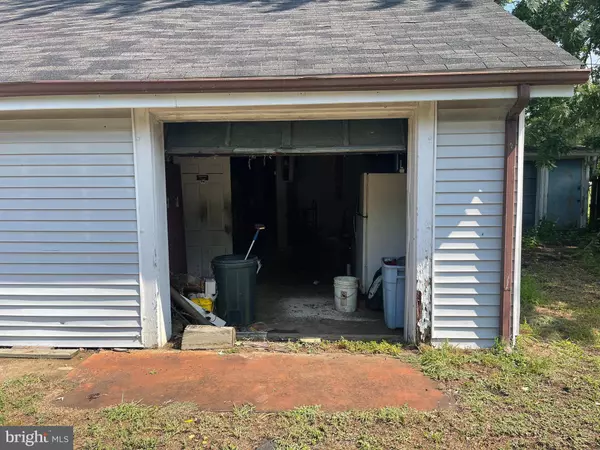 911 BERRY LN, Milford, DE 19963