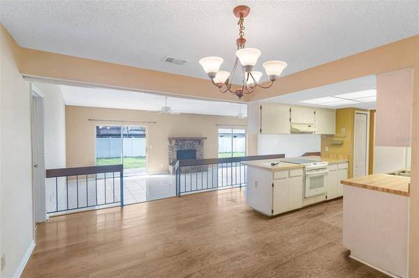 893 BENCHWOOD DR, Winter Springs, FL 32708