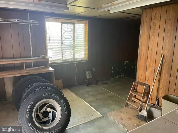 911 BERRY LN, Milford, DE 19963