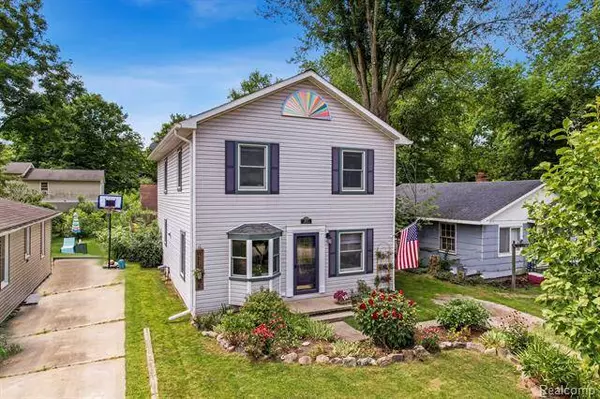 8537 2ND Street, Dexter Twp, MI 48169