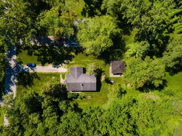 7112 S 88th Avenue, Justice, IL 60458