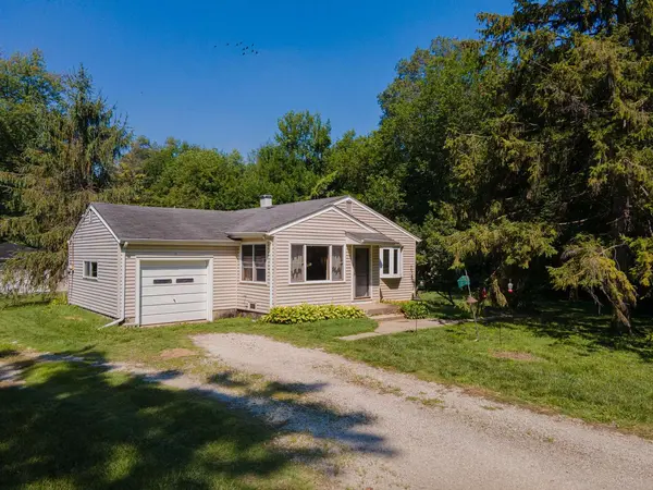 7112 S 88th Avenue, Justice, IL 60458