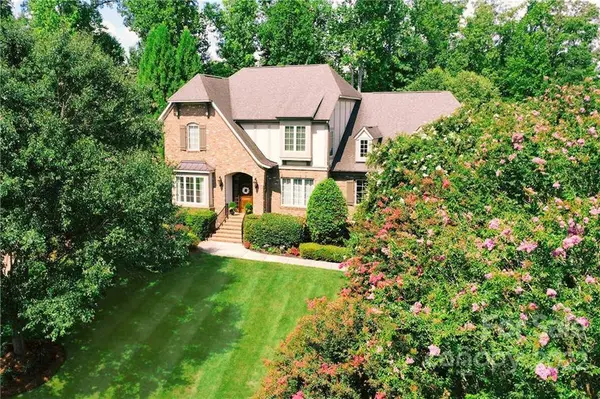 9931 Clarkes View PL