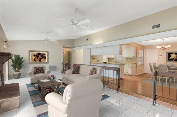 893 BENCHWOOD DR, Winter Springs, FL 32708