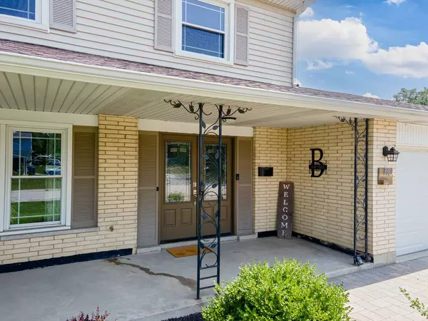 8619 Blue Ridge Avenue, Hickory Hills, IL 60457